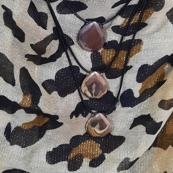 VERY beautiful 3 strand 3 pendant necklace with mixed metals - Picture 5 of 5